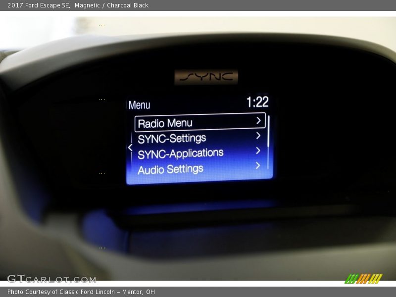 Magnetic / Charcoal Black 2017 Ford Escape SE