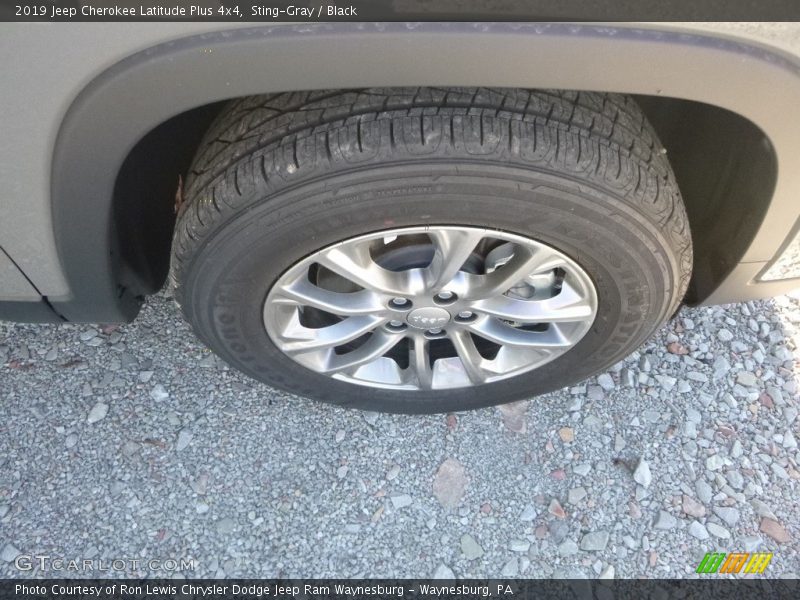 Sting-Gray / Black 2019 Jeep Cherokee Latitude Plus 4x4