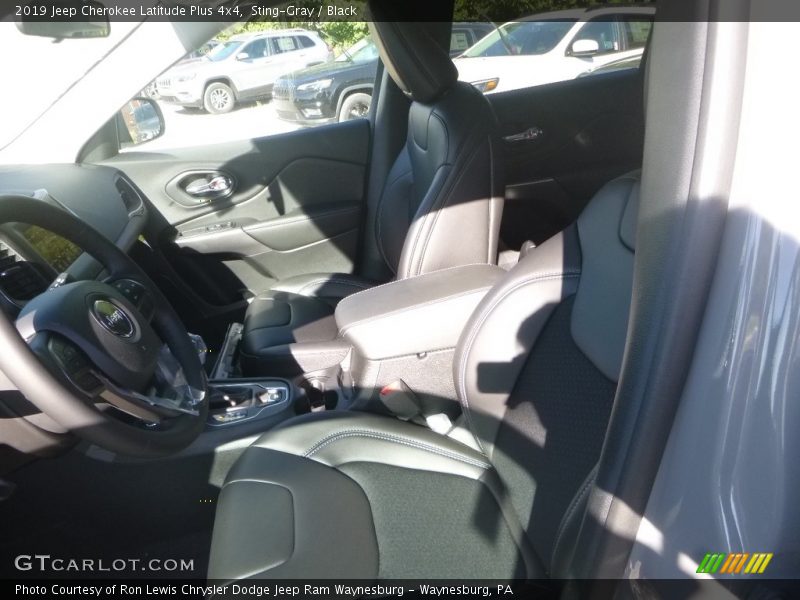 Sting-Gray / Black 2019 Jeep Cherokee Latitude Plus 4x4