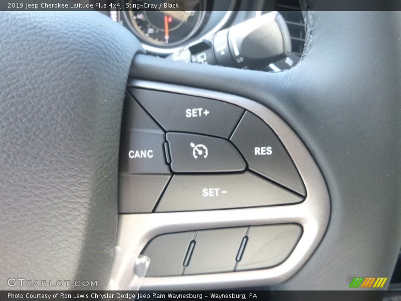 Sting-Gray / Black 2019 Jeep Cherokee Latitude Plus 4x4