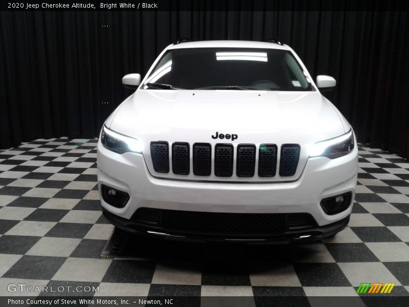 Bright White / Black 2020 Jeep Cherokee Altitude