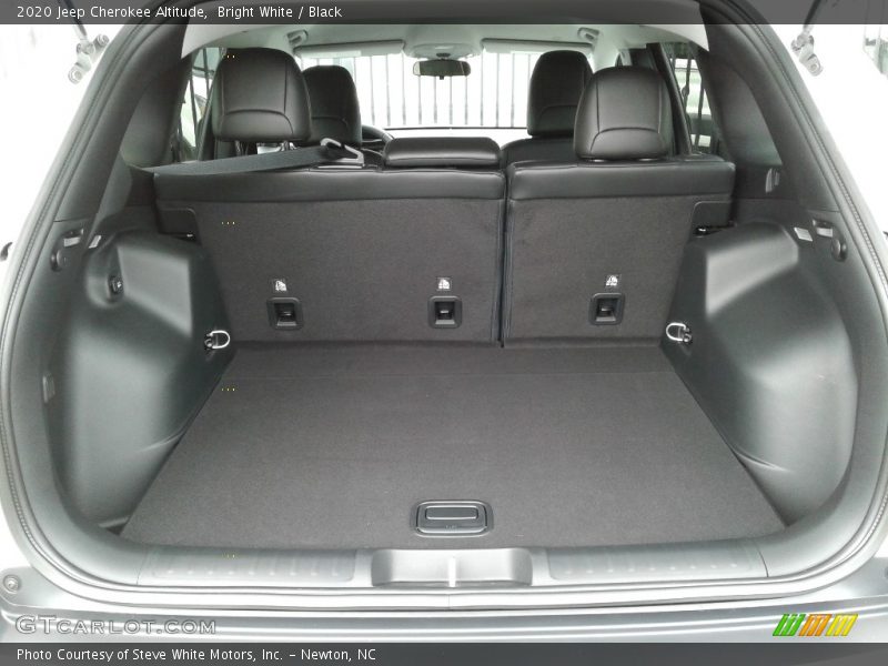 Bright White / Black 2020 Jeep Cherokee Altitude