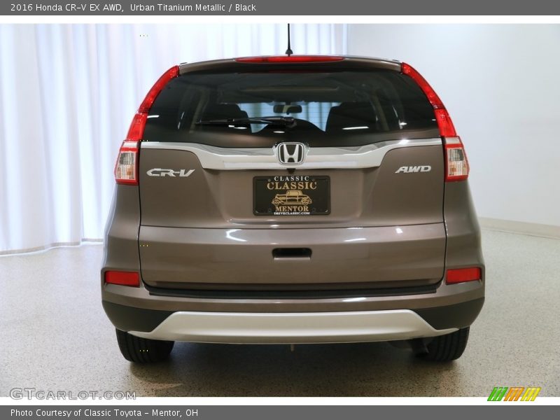 Urban Titanium Metallic / Black 2016 Honda CR-V EX AWD