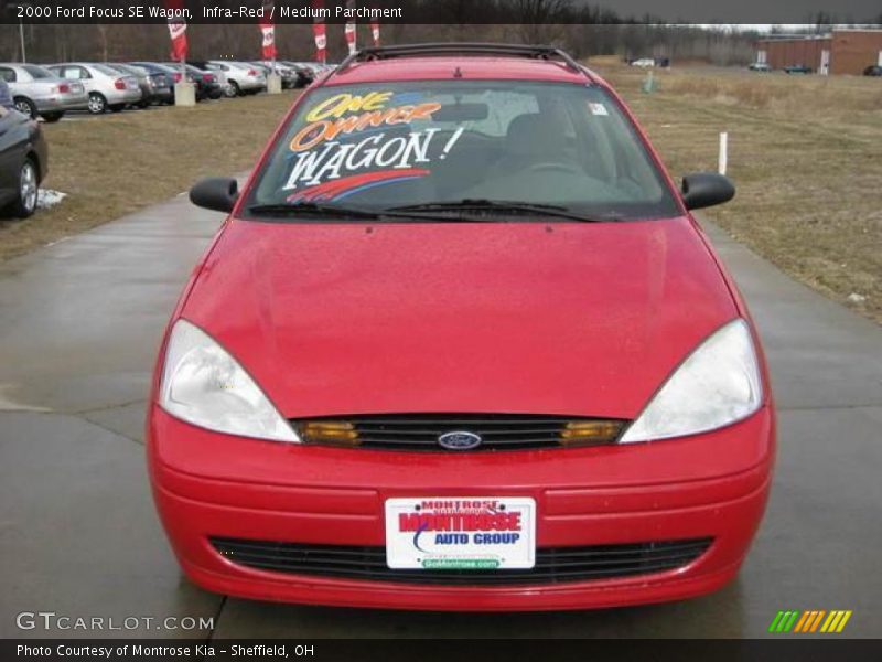 Infra-Red / Medium Parchment 2000 Ford Focus SE Wagon