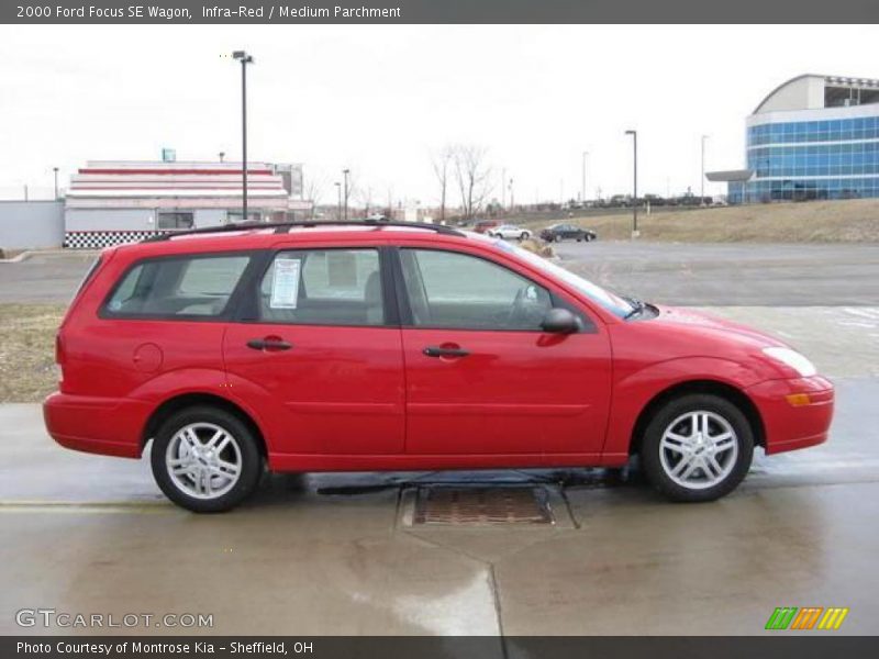 Infra-Red / Medium Parchment 2000 Ford Focus SE Wagon