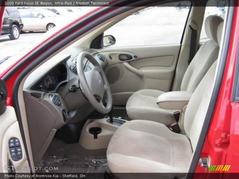 Infra-Red / Medium Parchment 2000 Ford Focus SE Wagon