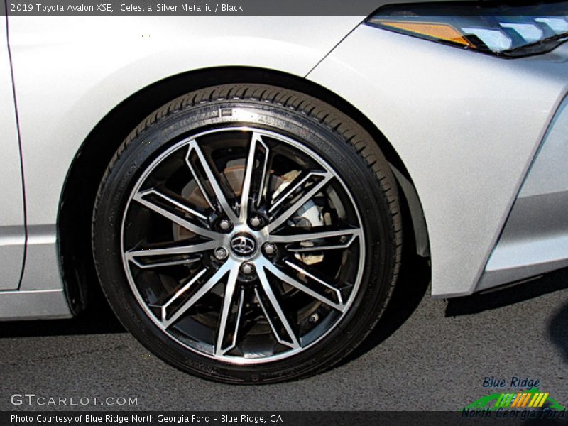 Celestial Silver Metallic / Black 2019 Toyota Avalon XSE