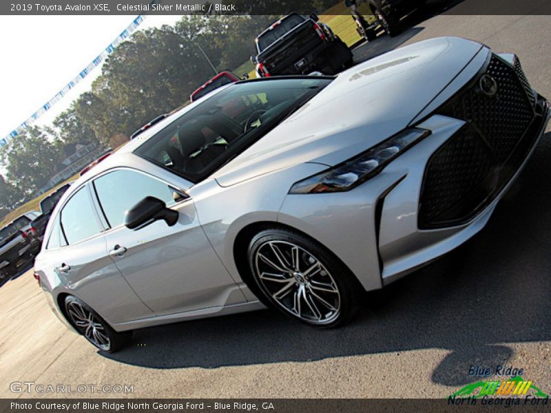 Celestial Silver Metallic / Black 2019 Toyota Avalon XSE