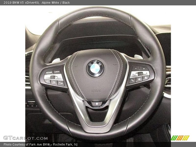 Alpine White / Black 2019 BMW X5 xDrive40i