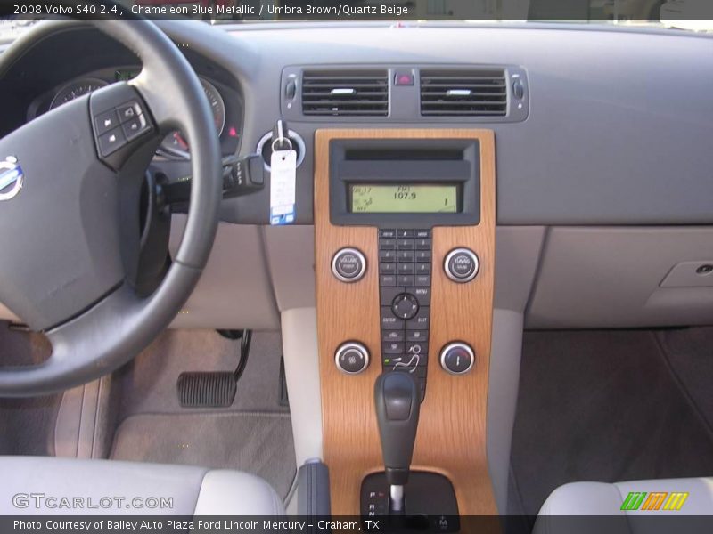 Chameleon Blue Metallic / Umbra Brown/Quartz Beige 2008 Volvo S40 2.4i