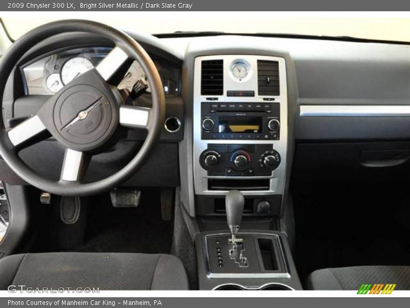 Bright Silver Metallic / Dark Slate Gray 2009 Chrysler 300 LX
