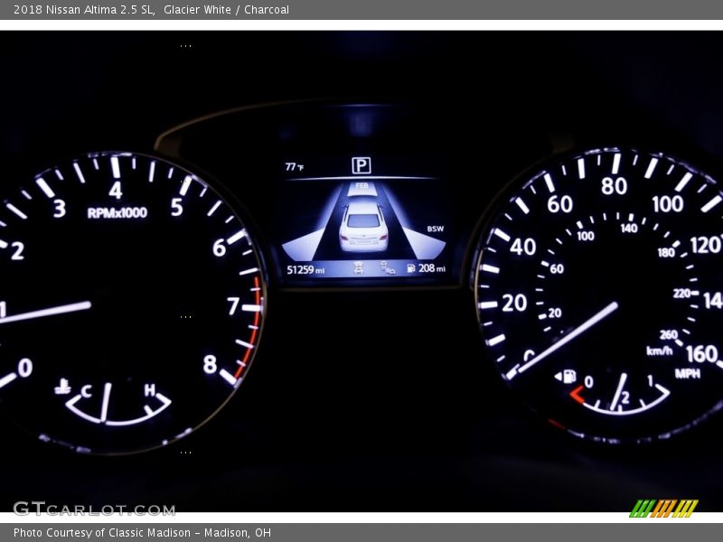 Glacier White / Charcoal 2018 Nissan Altima 2.5 SL
