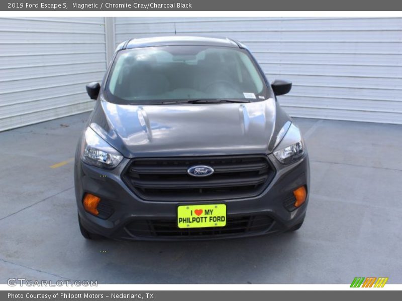 Magnetic / Chromite Gray/Charcoal Black 2019 Ford Escape S