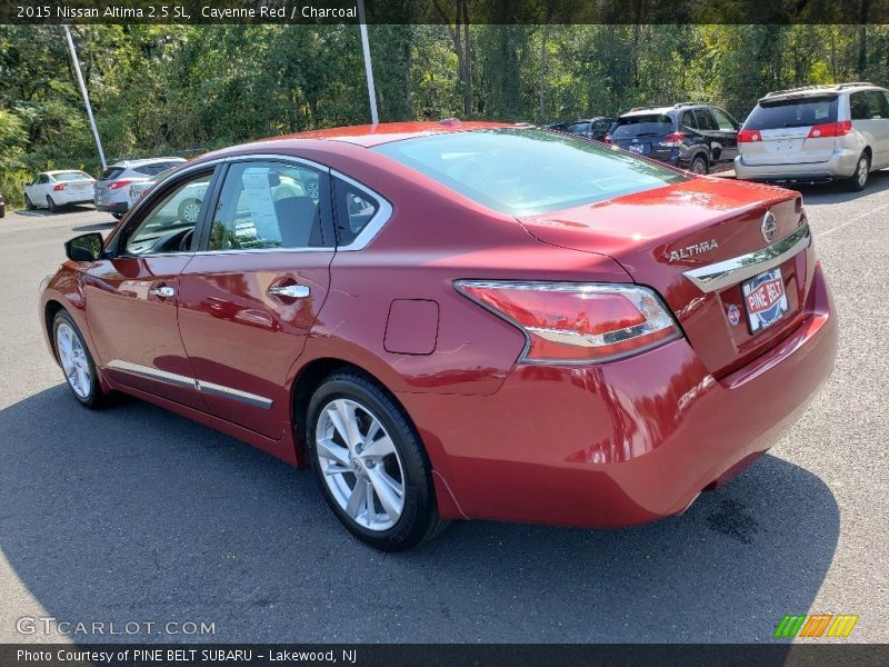 Cayenne Red / Charcoal 2015 Nissan Altima 2.5 SL