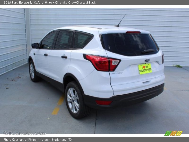 Oxford White / Chromite Gray/Charcoal Black 2019 Ford Escape S
