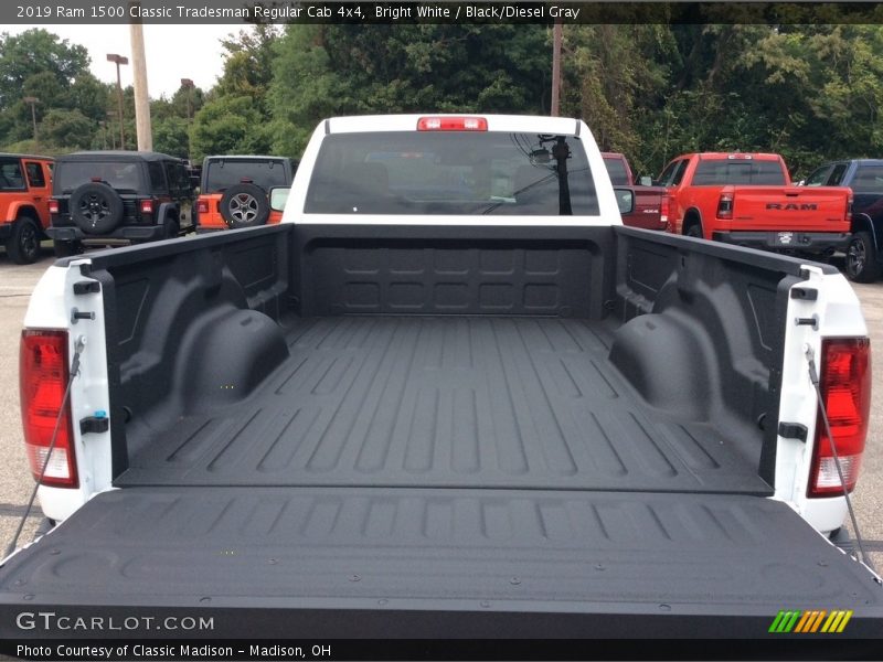 Bright White / Black/Diesel Gray 2019 Ram 1500 Classic Tradesman Regular Cab 4x4