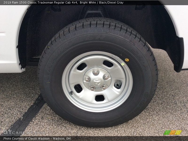 Bright White / Black/Diesel Gray 2019 Ram 1500 Classic Tradesman Regular Cab 4x4
