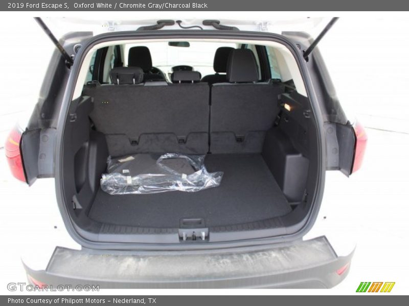 Oxford White / Chromite Gray/Charcoal Black 2019 Ford Escape S