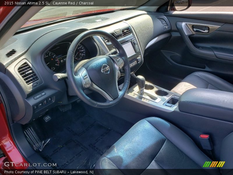 Cayenne Red / Charcoal 2015 Nissan Altima 2.5 SL