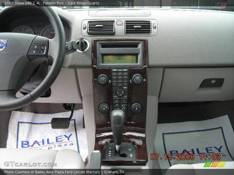 Passion Red / Dark Beige/Quartz 2007 Volvo S40 2.4i