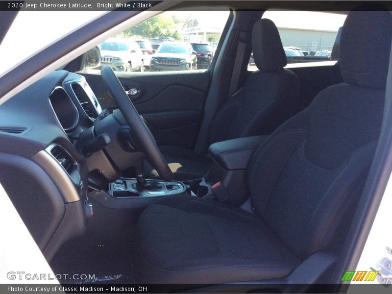 Bright White / Black 2020 Jeep Cherokee Latitude