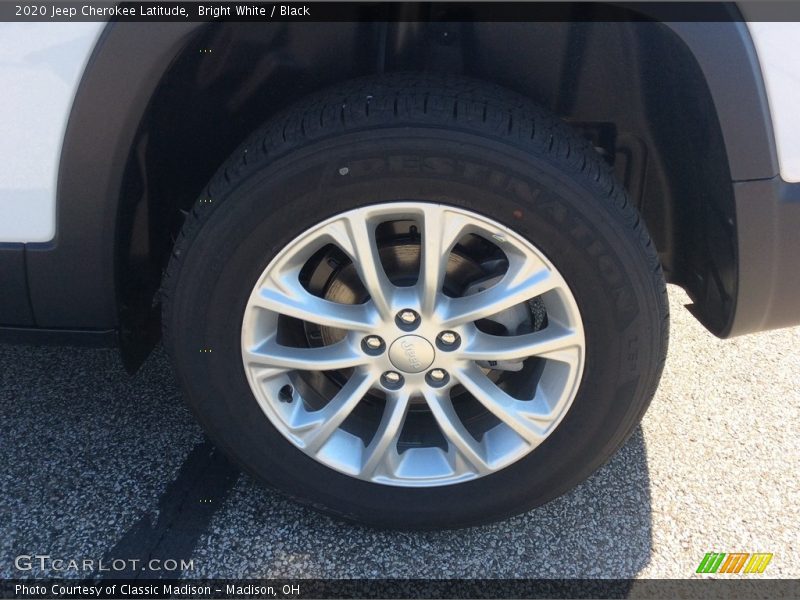 Bright White / Black 2020 Jeep Cherokee Latitude