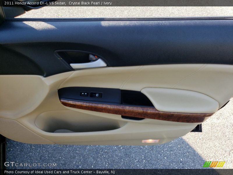 Crystal Black Pearl / Ivory 2011 Honda Accord EX-L V6 Sedan