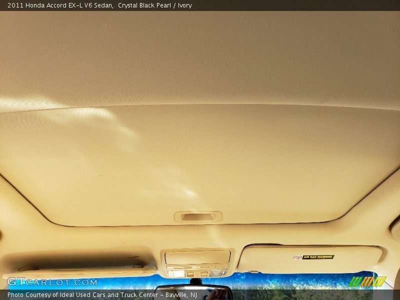 Crystal Black Pearl / Ivory 2011 Honda Accord EX-L V6 Sedan