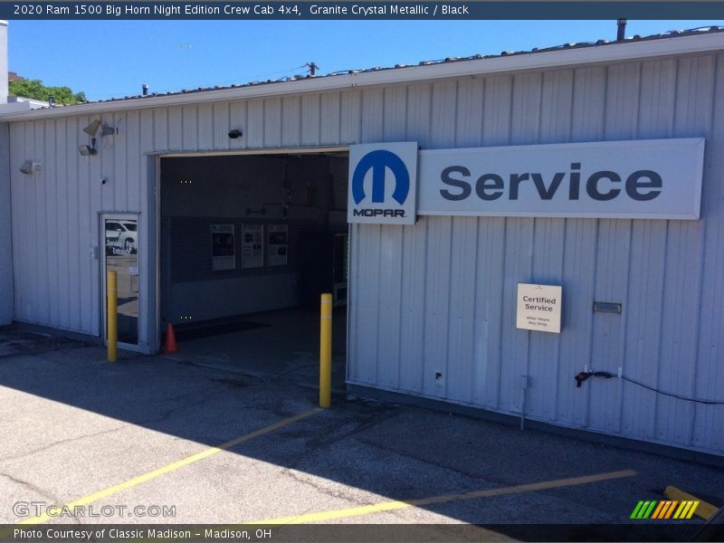 Granite Crystal Metallic / Black 2020 Ram 1500 Big Horn Night Edition Crew Cab 4x4