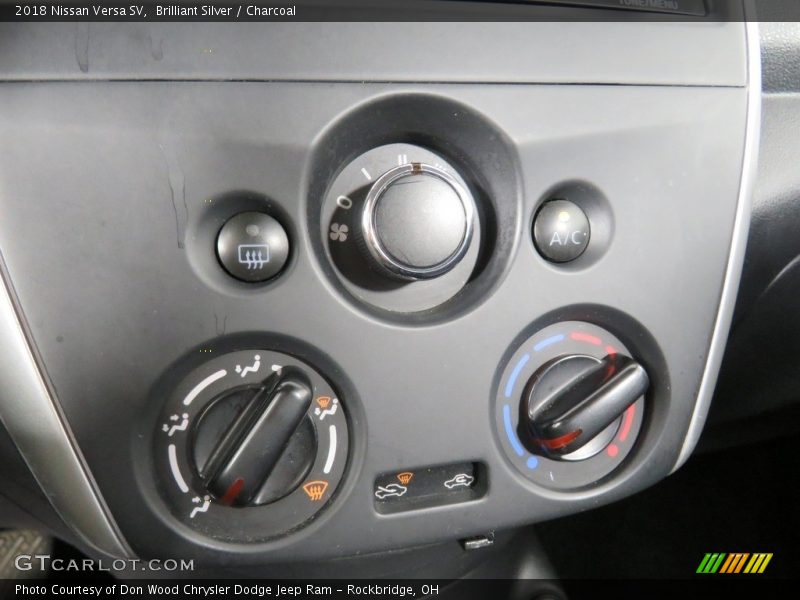 Brilliant Silver / Charcoal 2018 Nissan Versa SV