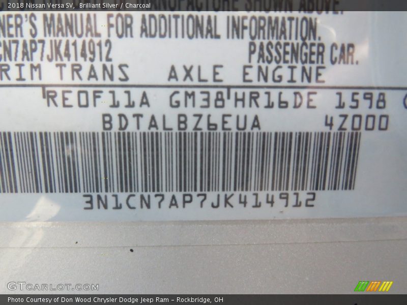 Brilliant Silver / Charcoal 2018 Nissan Versa SV