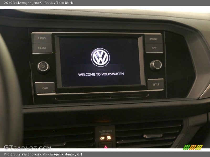 Black / Titan Black 2019 Volkswagen Jetta S