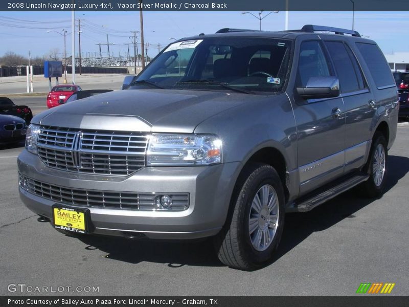 Vapor Silver Metallic / Charcoal Black 2008 Lincoln Navigator Luxury 4x4