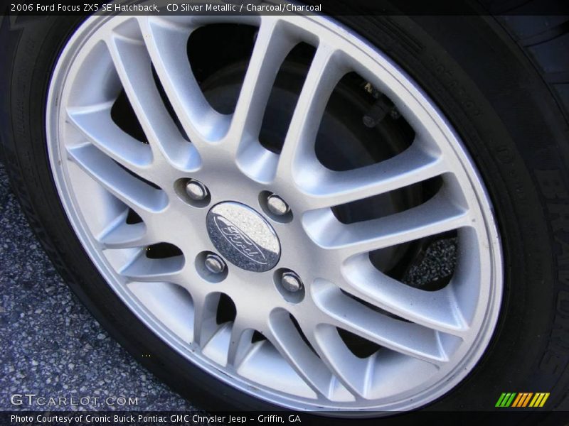 CD Silver Metallic / Charcoal/Charcoal 2006 Ford Focus ZX5 SE Hatchback