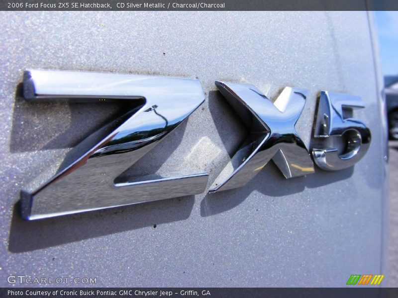 CD Silver Metallic / Charcoal/Charcoal 2006 Ford Focus ZX5 SE Hatchback