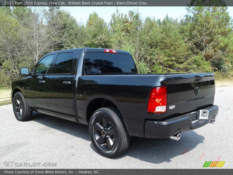 Brilliant Black Crystal Pearl / Black/Diesel Gray 2017 Ram 1500 Express Crew Cab