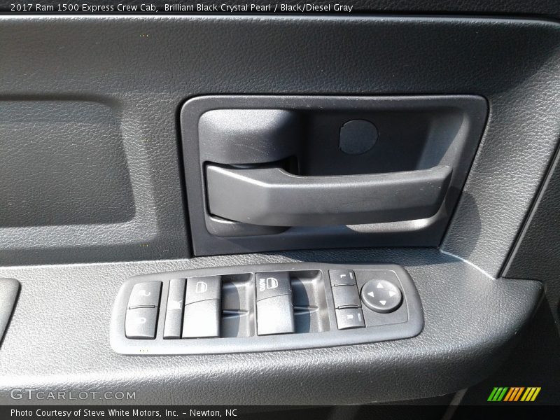 Brilliant Black Crystal Pearl / Black/Diesel Gray 2017 Ram 1500 Express Crew Cab