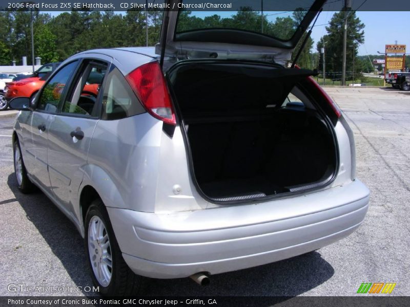 CD Silver Metallic / Charcoal/Charcoal 2006 Ford Focus ZX5 SE Hatchback