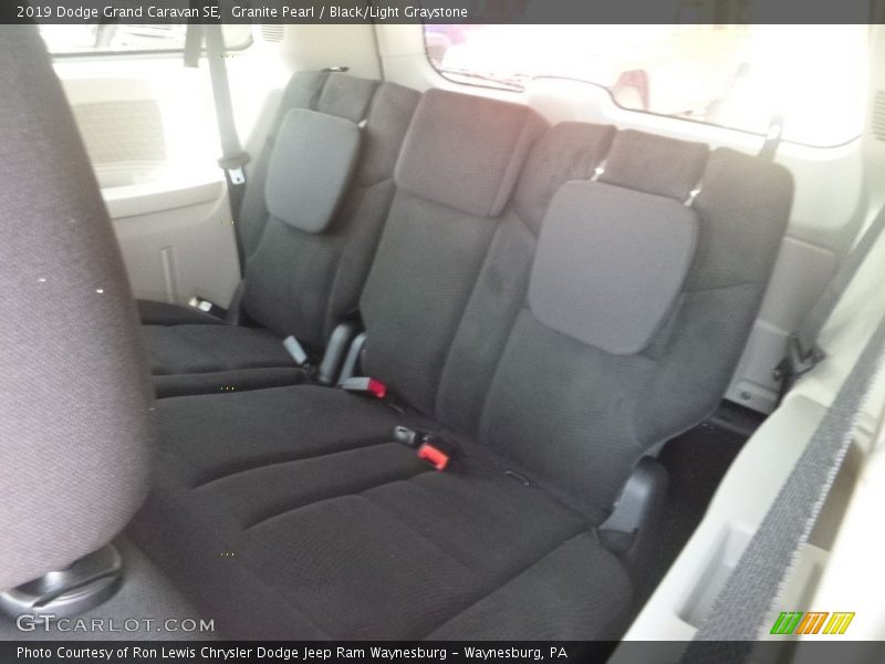 Granite Pearl / Black/Light Graystone 2019 Dodge Grand Caravan SE
