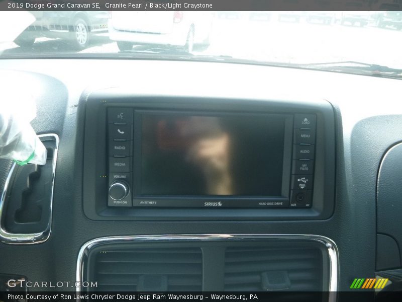 Granite Pearl / Black/Light Graystone 2019 Dodge Grand Caravan SE