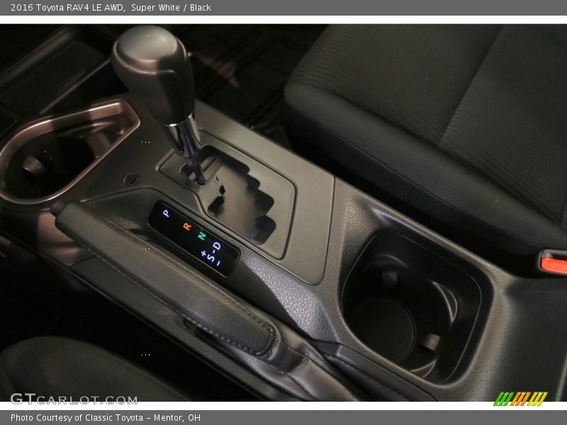 Super White / Black 2016 Toyota RAV4 LE AWD