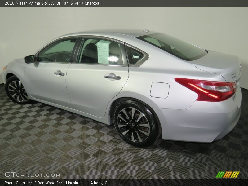 Brilliant Silver / Charcoal 2018 Nissan Altima 2.5 SV