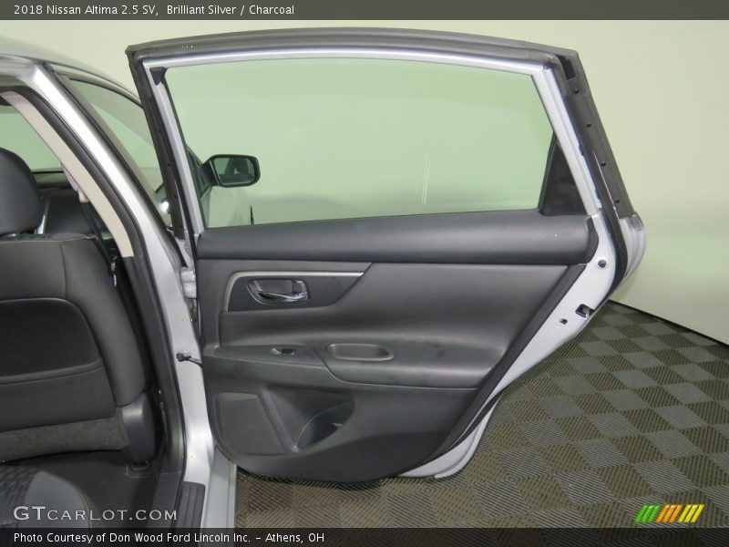 Brilliant Silver / Charcoal 2018 Nissan Altima 2.5 SV