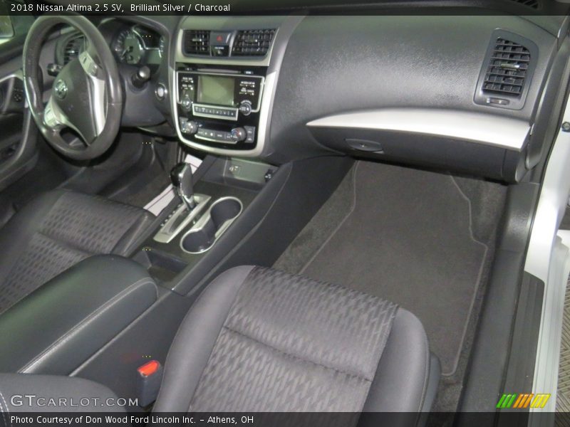 Brilliant Silver / Charcoal 2018 Nissan Altima 2.5 SV