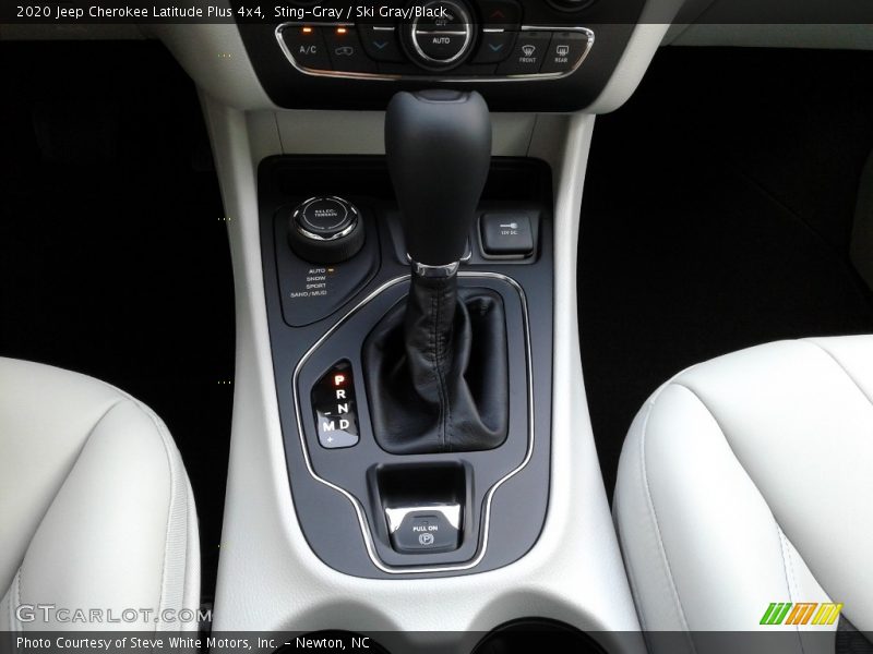 Sting-Gray / Ski Gray/Black 2020 Jeep Cherokee Latitude Plus 4x4