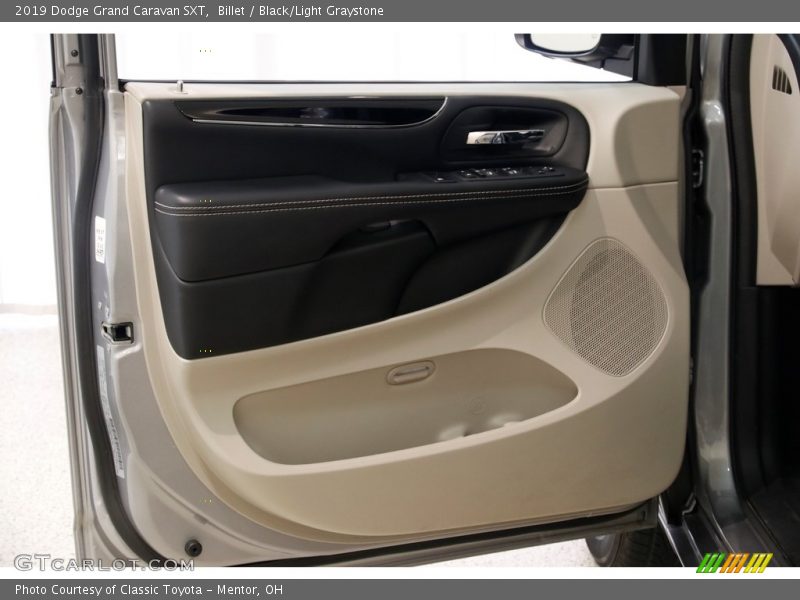 Billet / Black/Light Graystone 2019 Dodge Grand Caravan SXT