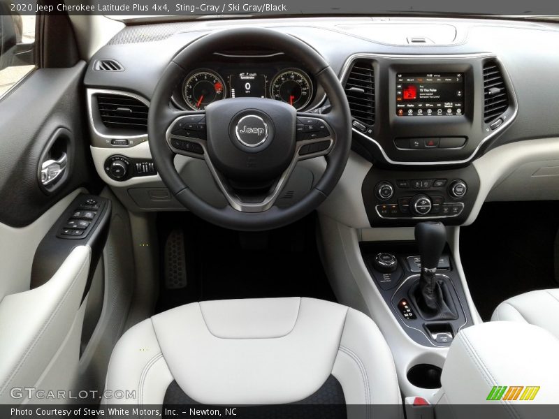 Sting-Gray / Ski Gray/Black 2020 Jeep Cherokee Latitude Plus 4x4