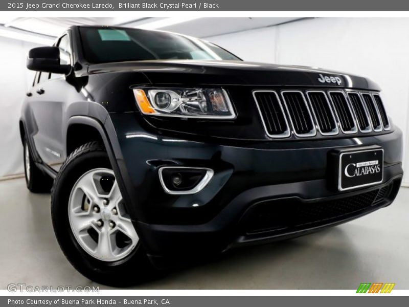 Brilliant Black Crystal Pearl / Black 2015 Jeep Grand Cherokee Laredo