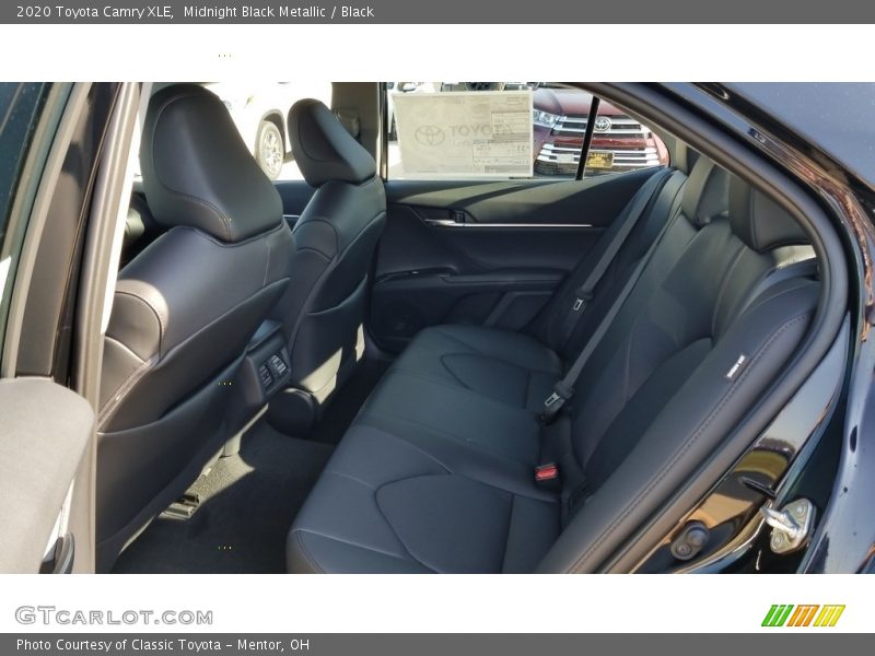 Midnight Black Metallic / Black 2020 Toyota Camry XLE