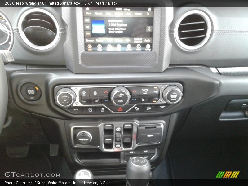 Bikini Pearl / Black 2020 Jeep Wrangler Unlimited Sahara 4x4